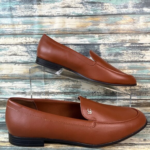 Mocassins confort dessus cuir avec petit talon femme beige clair